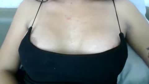 im zhairaallison dont for get follow me online show from August 11, 9:55 am