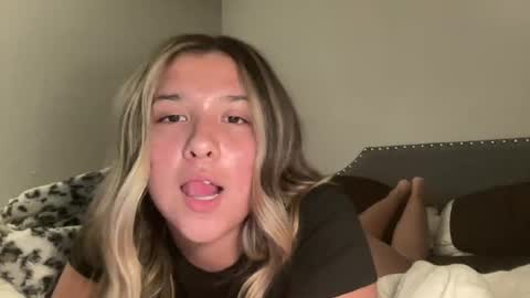urgirlgracie966 online show from July 29, 3:24 am