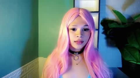 urgoddessawoman_xvx online show from August 8, 10:54 pm