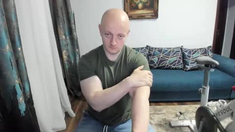 UrGymCrush online show from March 20, 1:20 am
