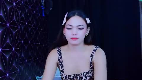 urhot_maxine online show from August 9, 10:16 am