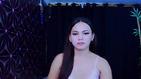 urhot_maxine online show from August 11, 7:21 am