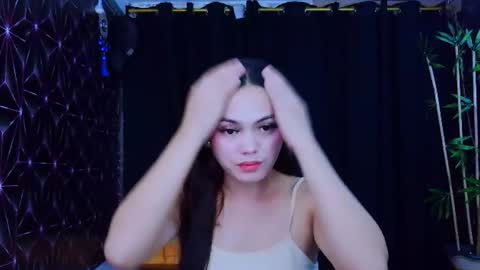 urhot_maxine online show from August 13, 6:38 am