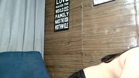 urhotdexie69 online show from June 26, 1:47 pm