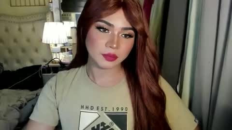 urhotfantasy online show from March 8, 6:54 am