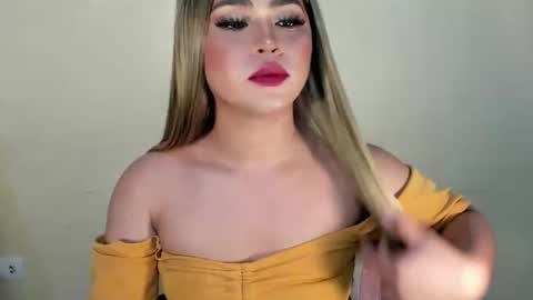 urhotfantasy online show from March 11, 7:11 pm