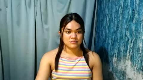 urhottie_bella online show from July 11, 8:48 pm