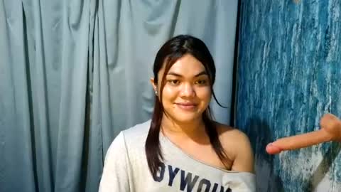 urhottie_bella online show from July 13, 7:26 am