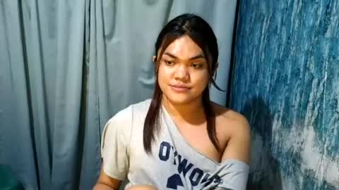 urhottie_bella online show from July 13, 8:32 am