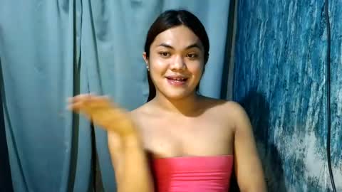 urhottie_bella online show from July 24, 4:10 pm