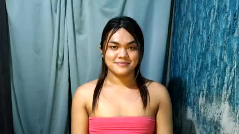 urhottie_bella online show from July 25, 1:26 pm