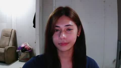 urhottie_nova online show from June 19, 11:43 am