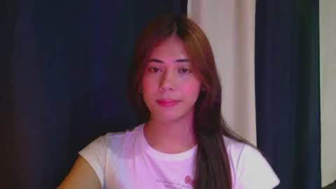 urhottie_nova online show from July 11, 12:55 pm