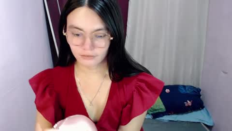 urhottiest_katey online show from July 13, 7:37 am