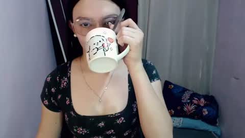 urhottiest_katey online show from July 20, 6:05 am