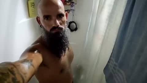 urhukleberry69 online show from June 26, 10:18 am