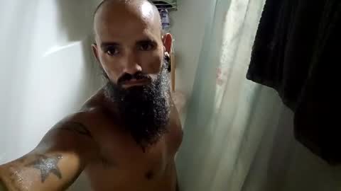 urhukleberry69 online show from July 7, 8:51 am