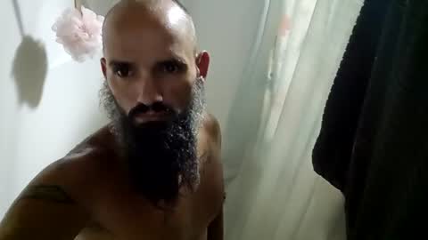 urhukleberry69 online show from August 4, 9:28 am