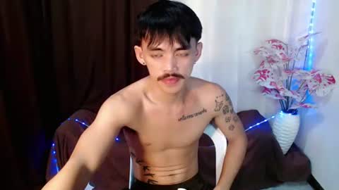 urhunky_boy online show from July 31, 3:57 am