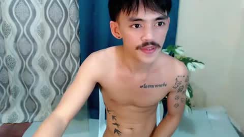 urhunky_boy online show from August 1, 5:57 am