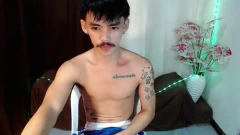urhunky_boy online show from August 2, 7:37 am