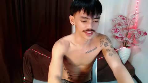 urhunky_boy online show from August 2, 3:19 pm