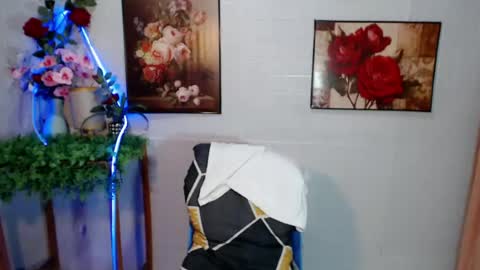 urhunky_ivan online show from July 27, 8:47 pm