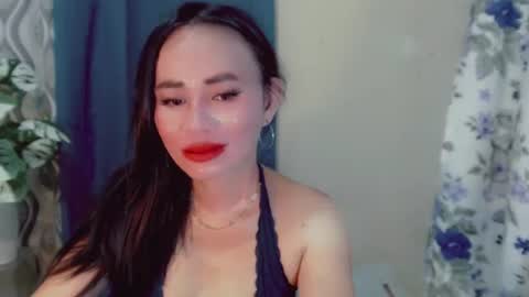 urlovely_che online show from August 4, 12:24 pm