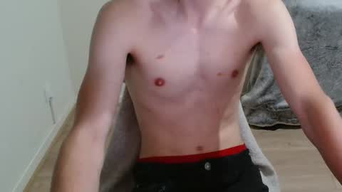 urluckyboi online show from May 23, 11:40 pm
