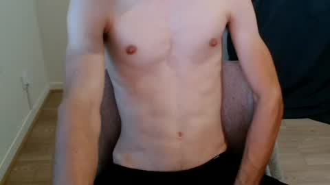 urluckyboi online show from June 22, 8:09 pm
