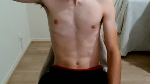 urluckyboi online show from July 11, 12:49 am
