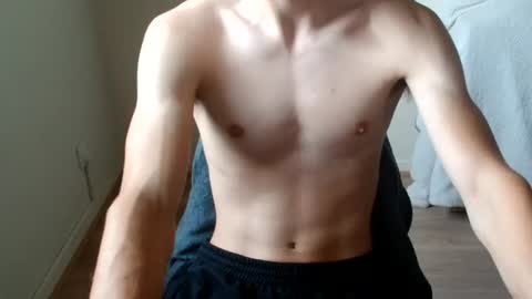 urluckyboi online show from August 2, 5:53 pm