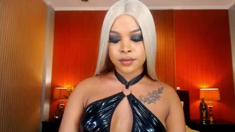 urmajestytyra online show from August 7, 10:43 pm