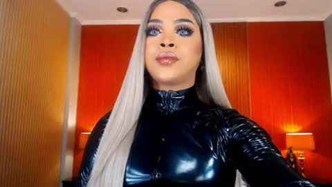 urmajestytyra online show from August 9, 9:16 pm
