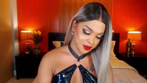 urmajestytyra online show from August 10, 11:39 pm