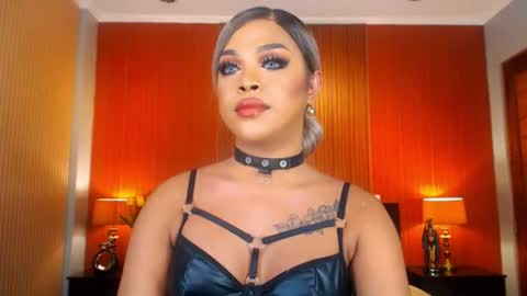 urmajestytyra online show from August 14, 12:14 am
