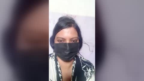 uroojkhan6 online show from July 25, 8:18 am