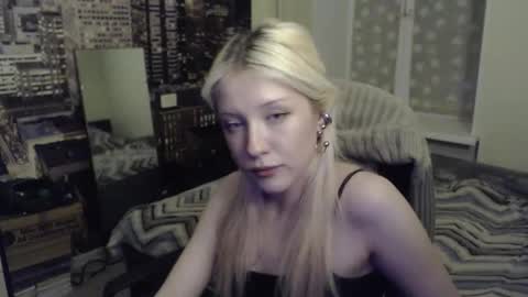 Mary online show from March 18, 8:57 pm