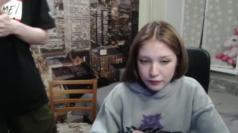 Mary online show from April 3, 6:16 pm