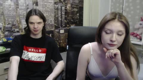Mary online show from April 3, 7:22 pm