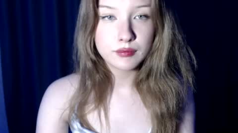 Mary online show from April 13, 6:36 pm