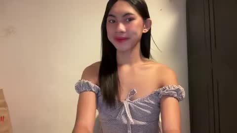 urpretty_mistake online show from July 24, 4:37 am