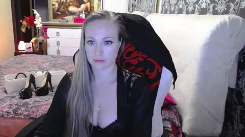 UrSecretTreasure88 online show from July 6, 1:47 pm
