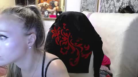UrSecretTreasure88 online show from July 27, 11:27 am