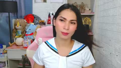 YOUR NEW BABY GIRL online show from July 31, 7:03 am