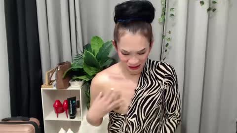 ursweet_amber7 online show from August 8, 9:09 am