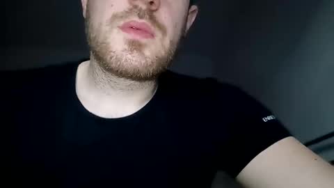 ursweetdreamx online show from April 29, 6:16 am