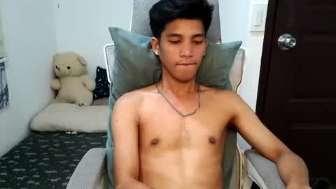 ursweetie_boy online show from April 18, 9:12 am