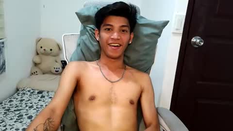 ursweetie_boy online show from April 24, 11:25 am