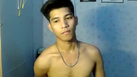 ursweetie_boy online show from July 14, 1:22 am